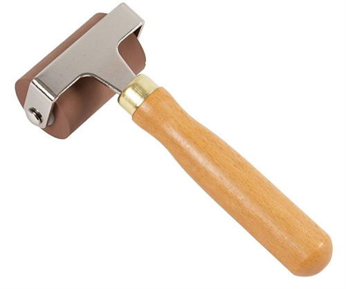 Linoleumsulle/gummivalse -  5 cm - rødbrun valse og træhåndtag